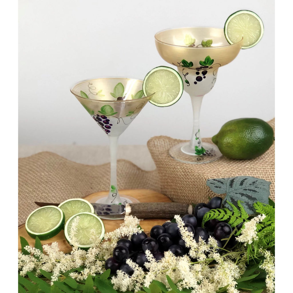 Set of 2 Gold Hand Painted Martini Drinking Glasses 7.5 oz Q85303