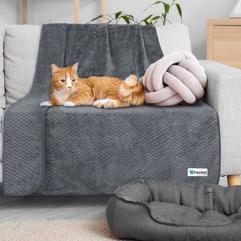 Sherpa Fleece Waterproof Waffle Cat & Dog Blanket A250