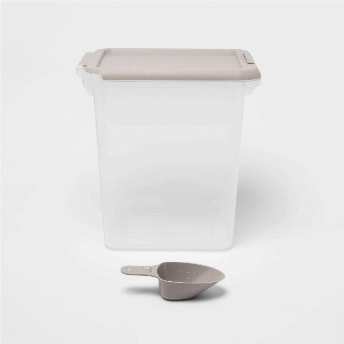 Pet Food Storage Tub with Built-in Scoop S16816