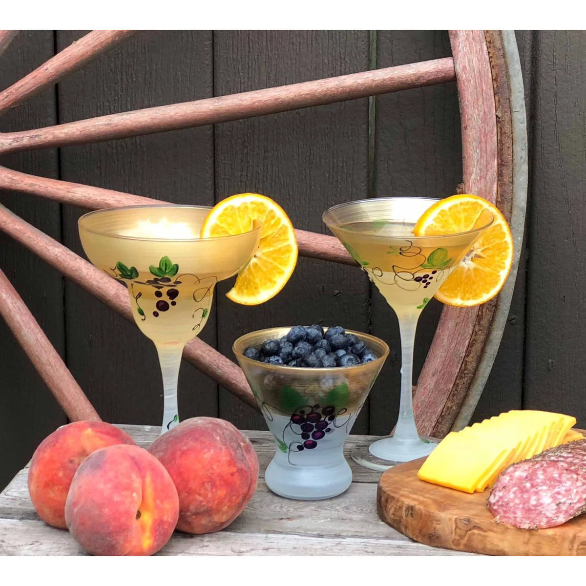 Set of 2 Gold Hand Painted Martini Drinking Glasses 7.5 oz Q85303
