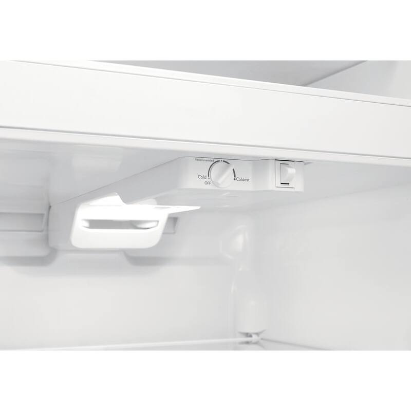 Top Freezer Refrigerator N585326