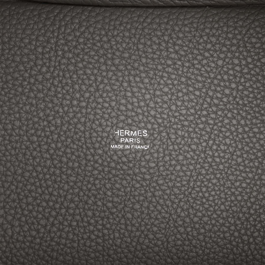 18 Clemence Leather Handbag P184