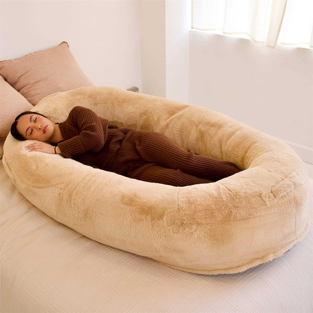 Human Dog Bed K953989