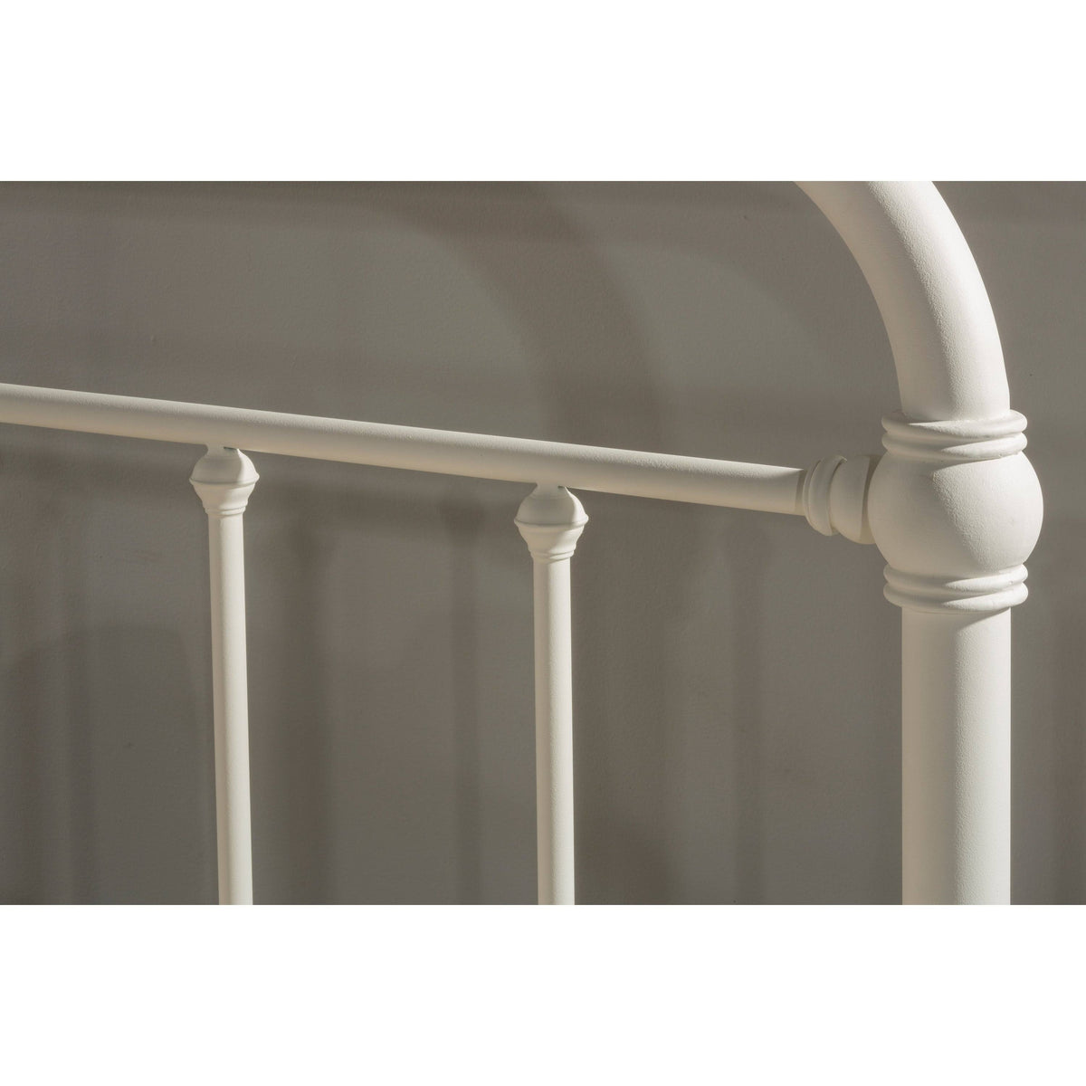 White Metal Headboard - Full X54098