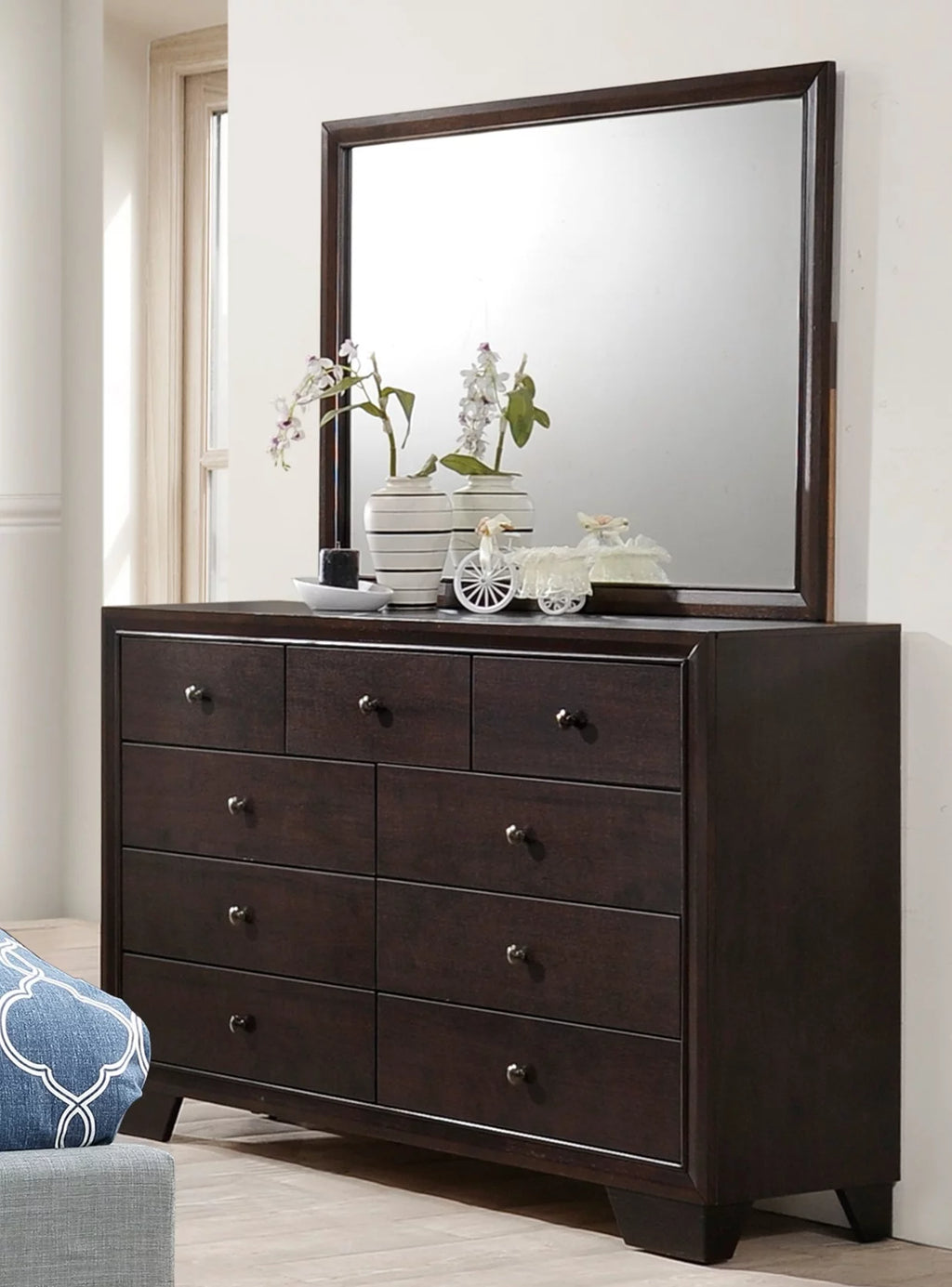White Queen Size Bed Dresser Mirror Nightstand 4pc Set U891