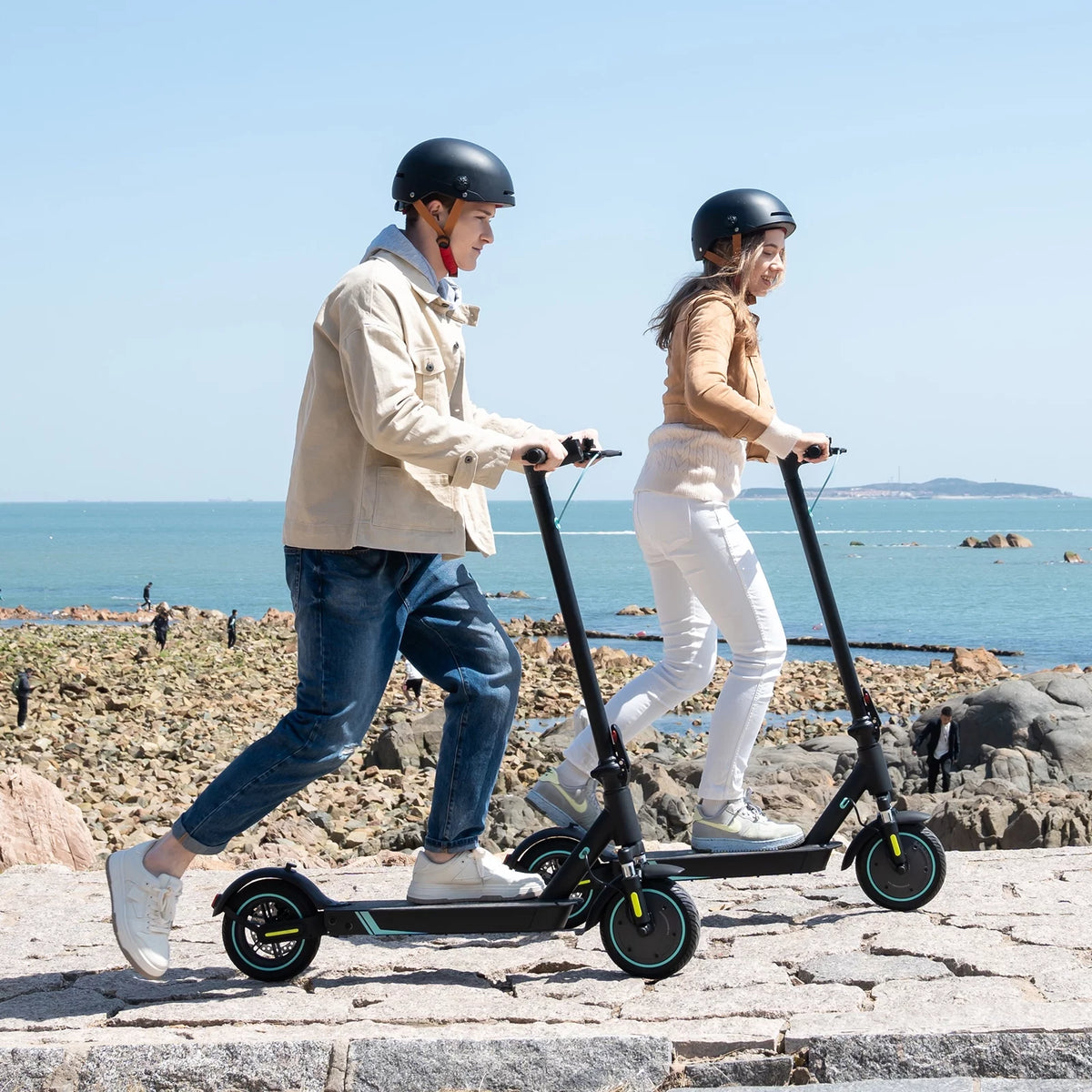 Electric Scooter with APP Control, 350W Motor, 19 mph Y642375